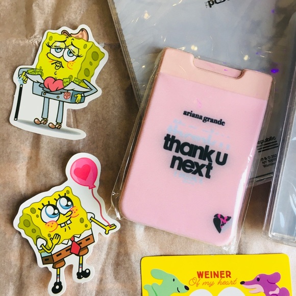 ⏰🤍🖤Ariana Grande CD single(2pcs) plus more! - Picture 3 of 11